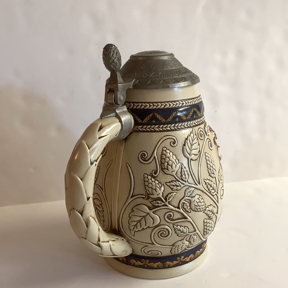 Vintage 1997 Anheuser -Busch Stein in Great condition - Picture 5 of 13